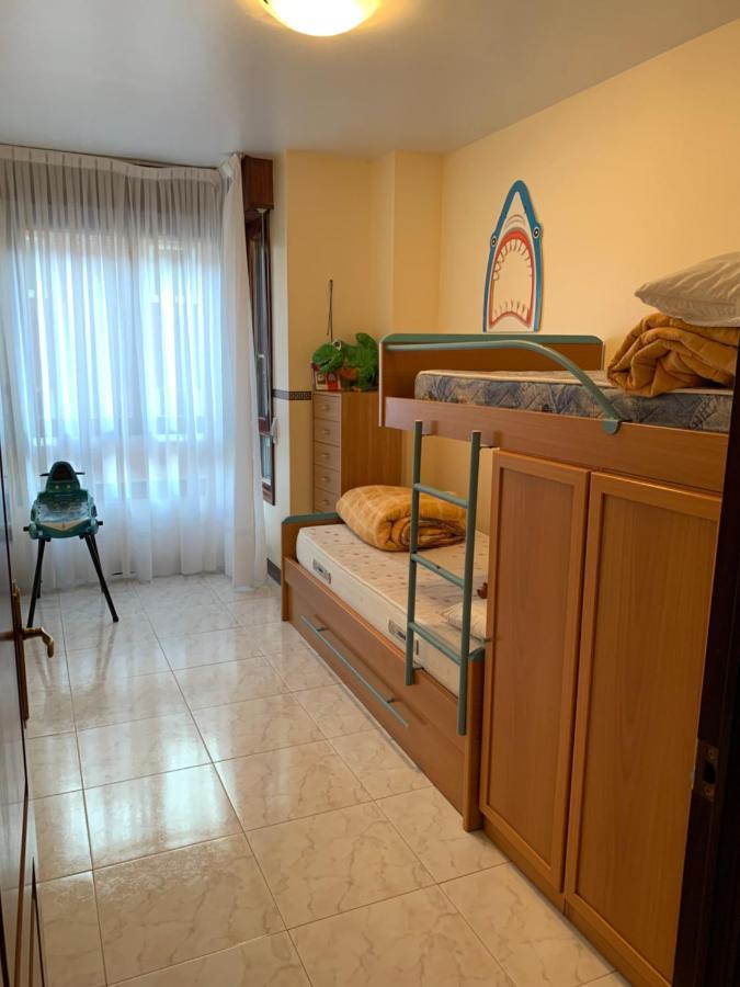Апартаменти Piso En La Playa Ноха Екстер'єр фото
